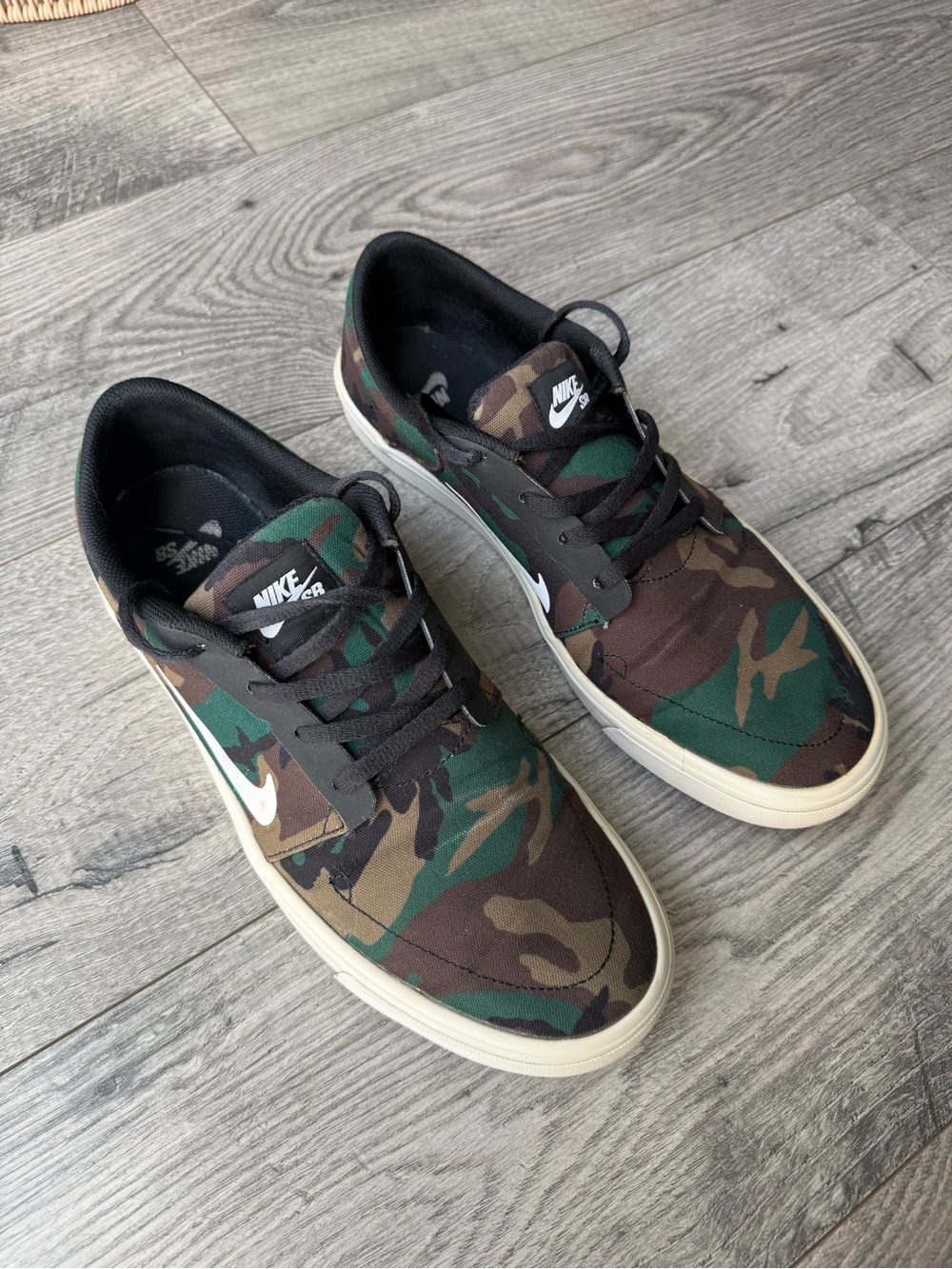 Nike Men’s SB Sneakers
